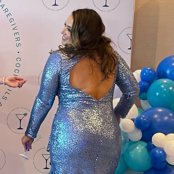 Blue long sleeve sequin dress - Picture 2 of 3